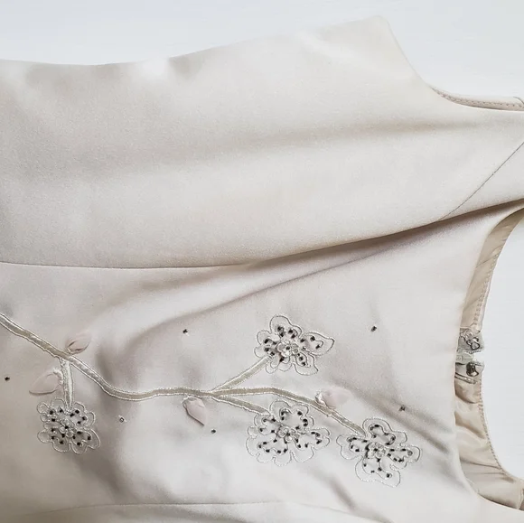 Creamy Satin Long Gown - Picture 7 of 9